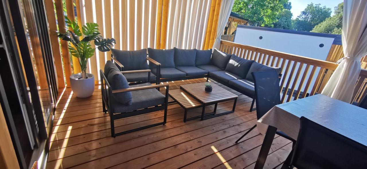 Mobile Home Kmz Selce Exteriör bild