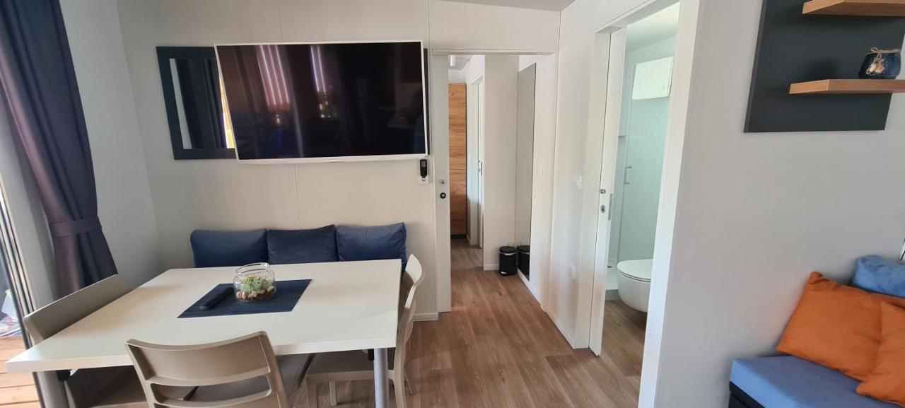Mobile Home Kmz Selce Exteriör bild
