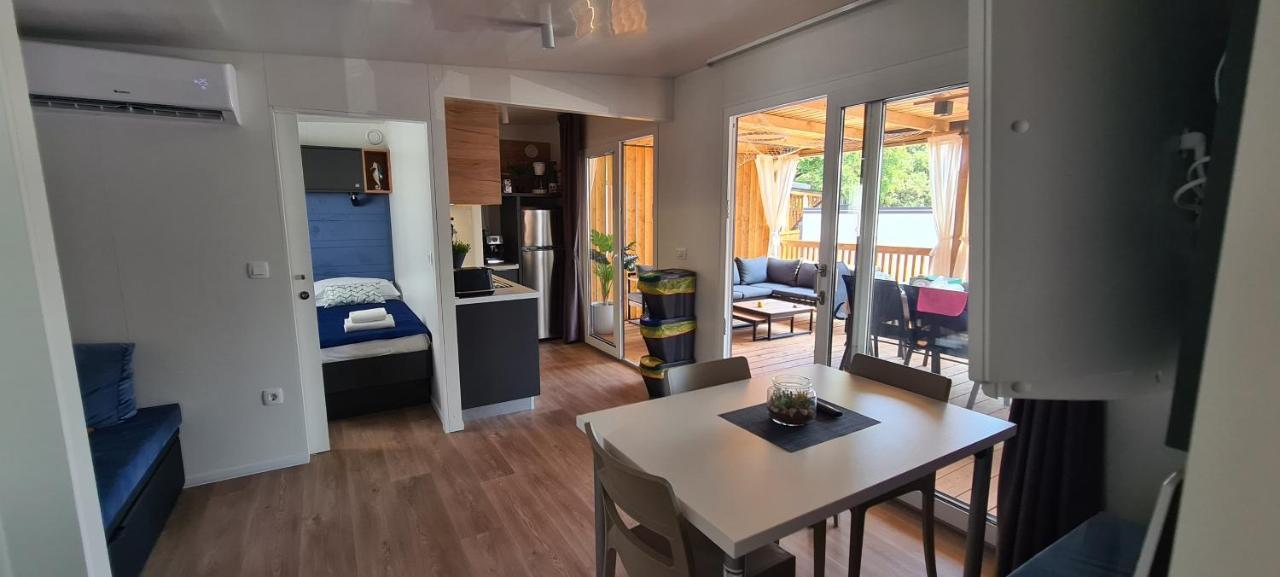 Mobile Home Kmz Selce Exteriör bild